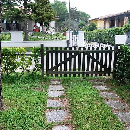 Two-room With Garden For 6 People 비비오네