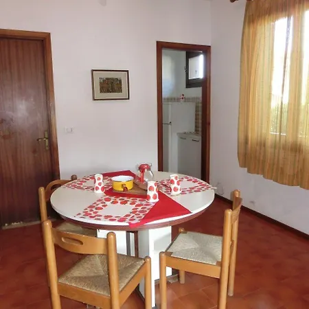 Two-room With Garden For 6 People 비비오네