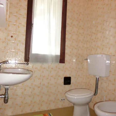 Two-room With Garden For 6 People 비비오네